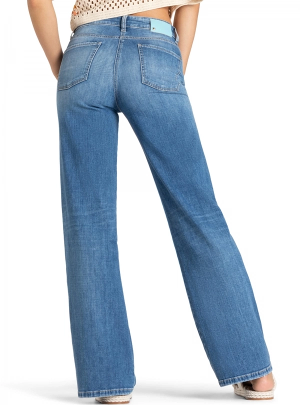 Boutique jeans on sale